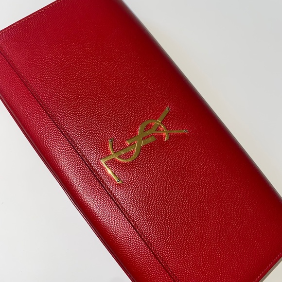 Red YSL clutch - Picture 8 of 9